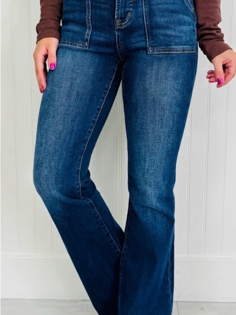 MOCO Pocket Goals Tummy Control boot cut jeans 9/29